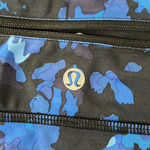 Lululemon High Rise Leggings with Leg Ruching - sz 6 - Picture 4 of 5